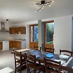 Le Douaire 6 Personnes Casa de Férias *